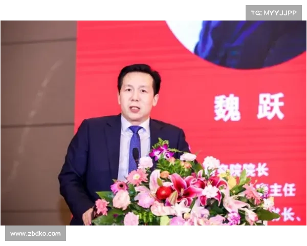 如何通过多元化收入和合理支出管理确保足球俱乐部财务健康